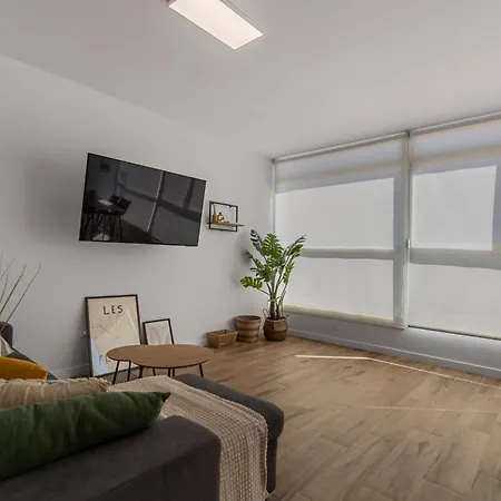 Urban Elegance View Pool Διαμέρισμα *
